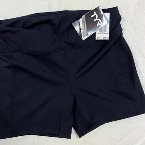 NWT Size XL Women's Pull On Swim Shorts by TYR Black Chlorine Proof UPF50